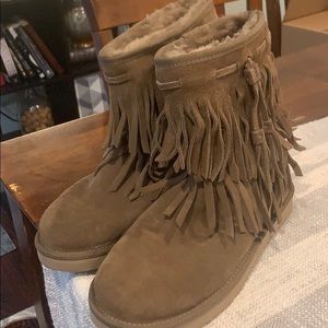 Koolaburra by Ugg size 8 boots